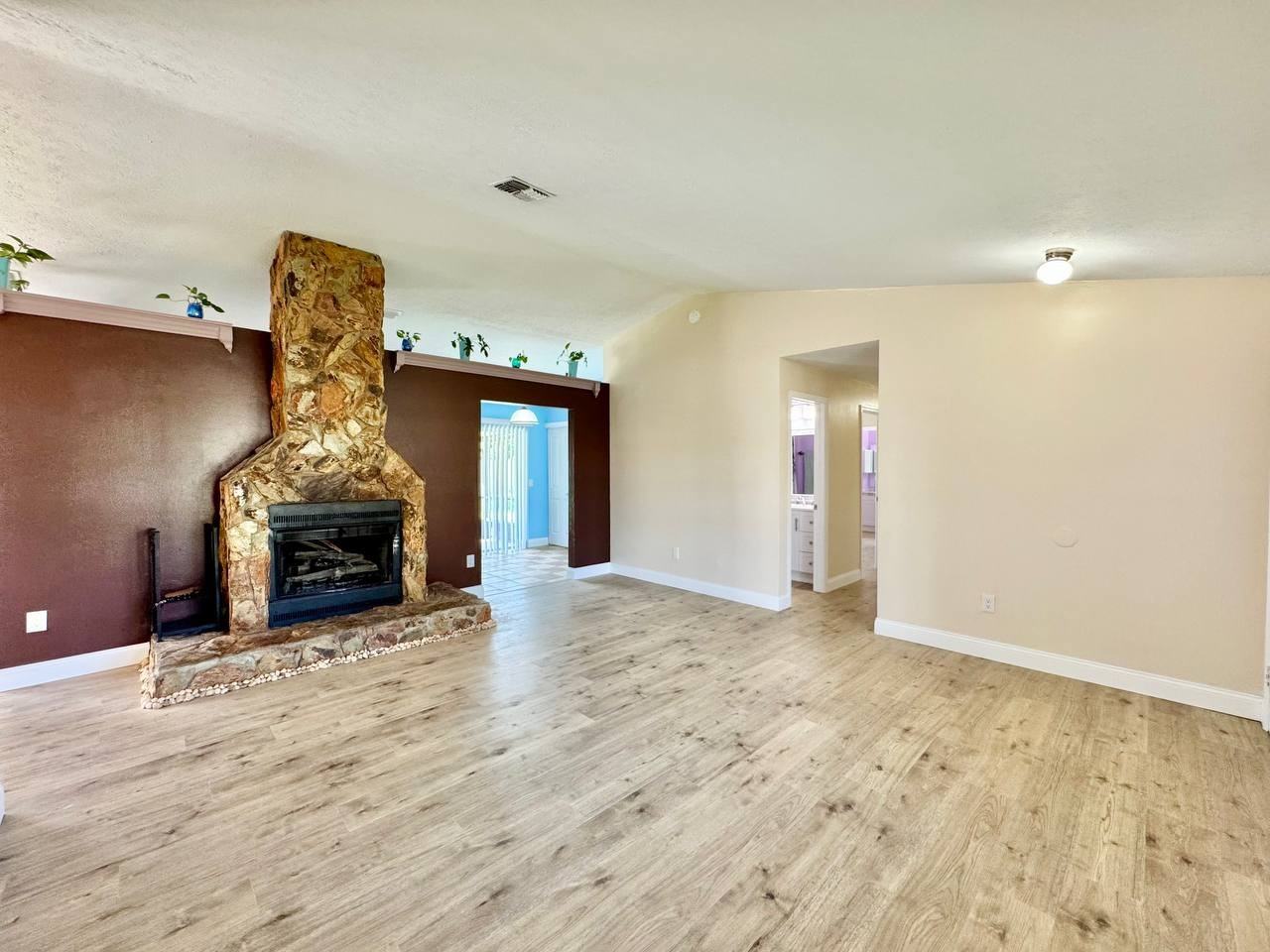1603 Southcrest Ct - Photo 7 of 36