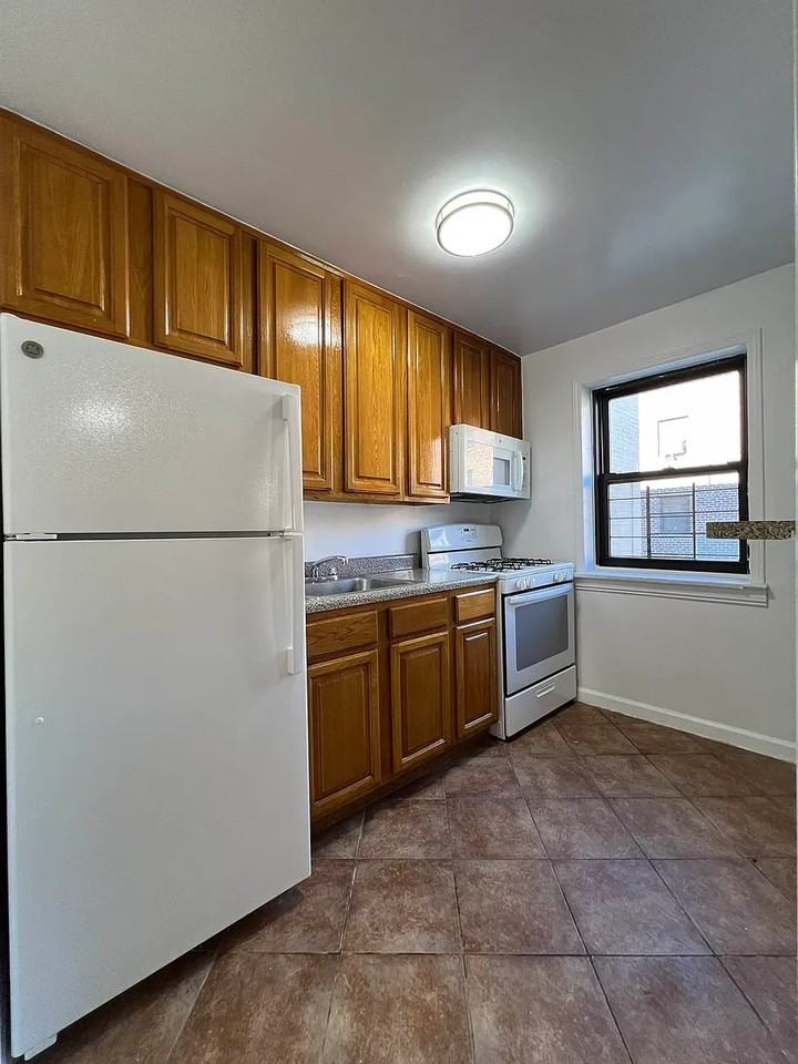 1901 21st Ave #1C - Photo 5 of 7