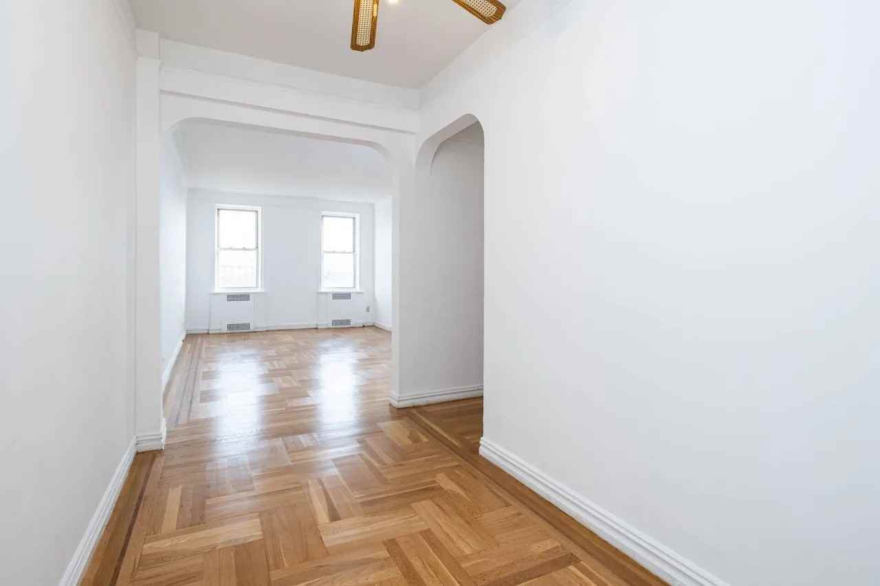 3321 Bruckner Blvd #5D - Photo 2 of 8