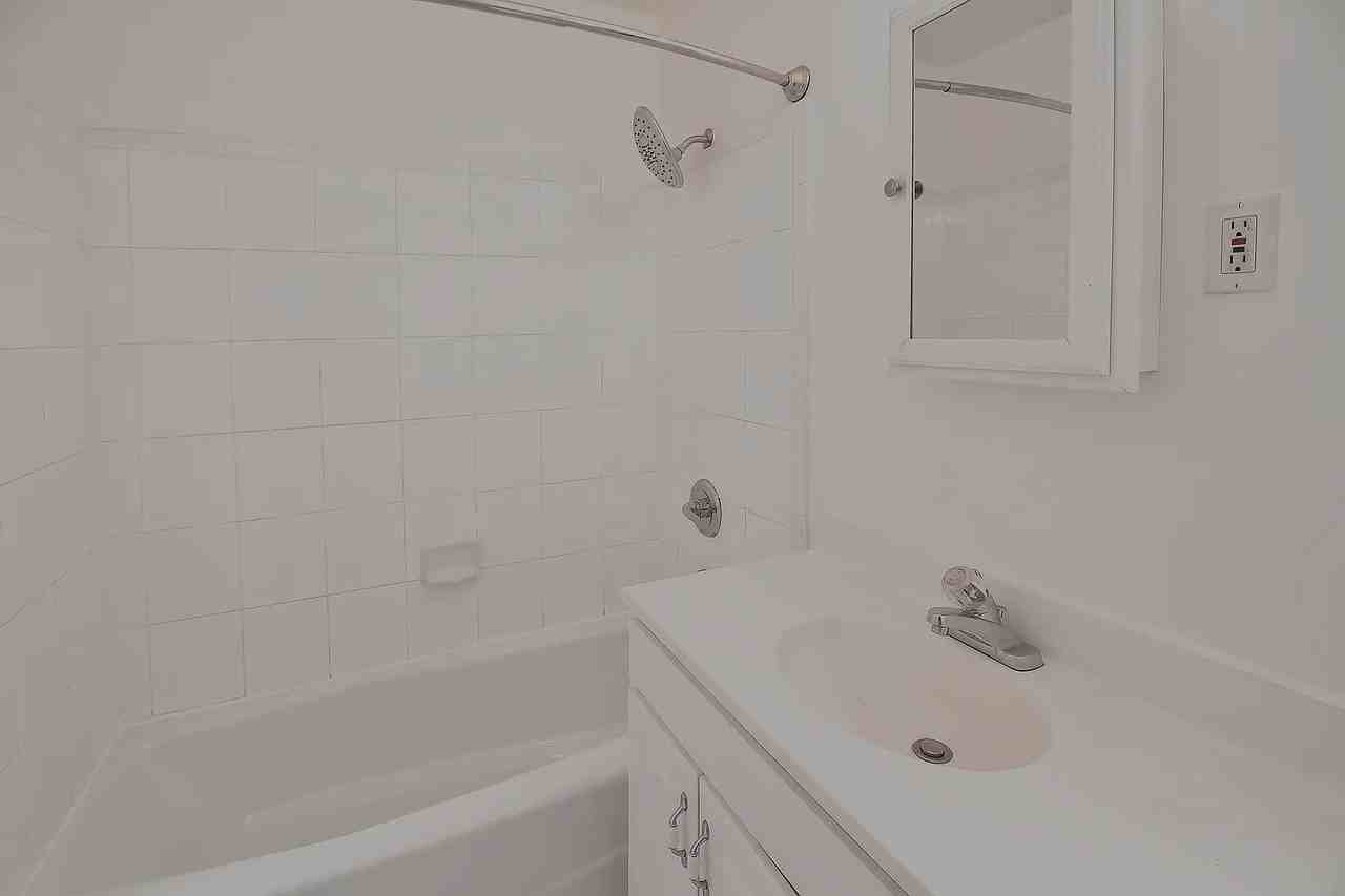 4488 Mission St #2