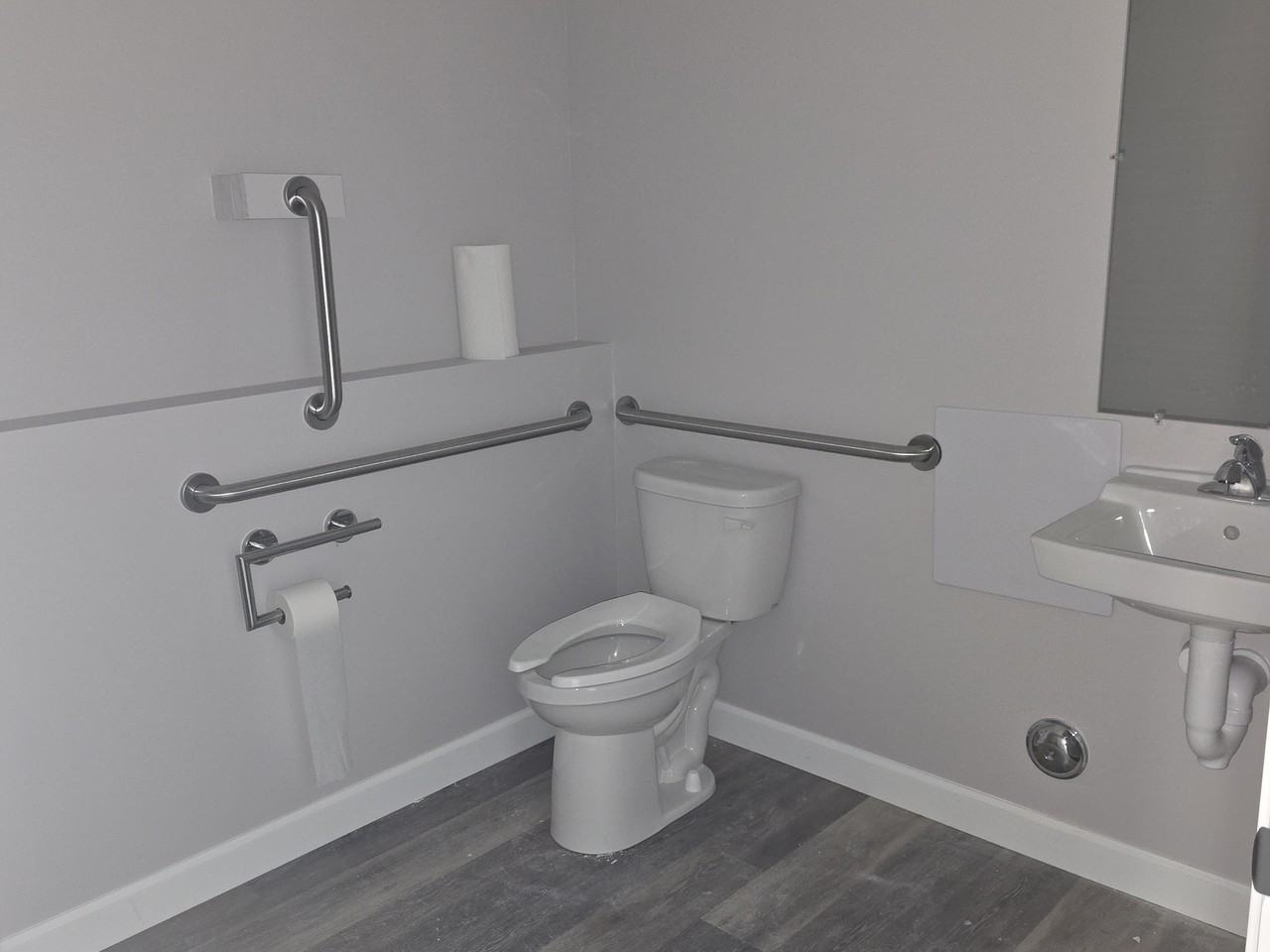 112 E Gilbreath St - Photo 6 of 27