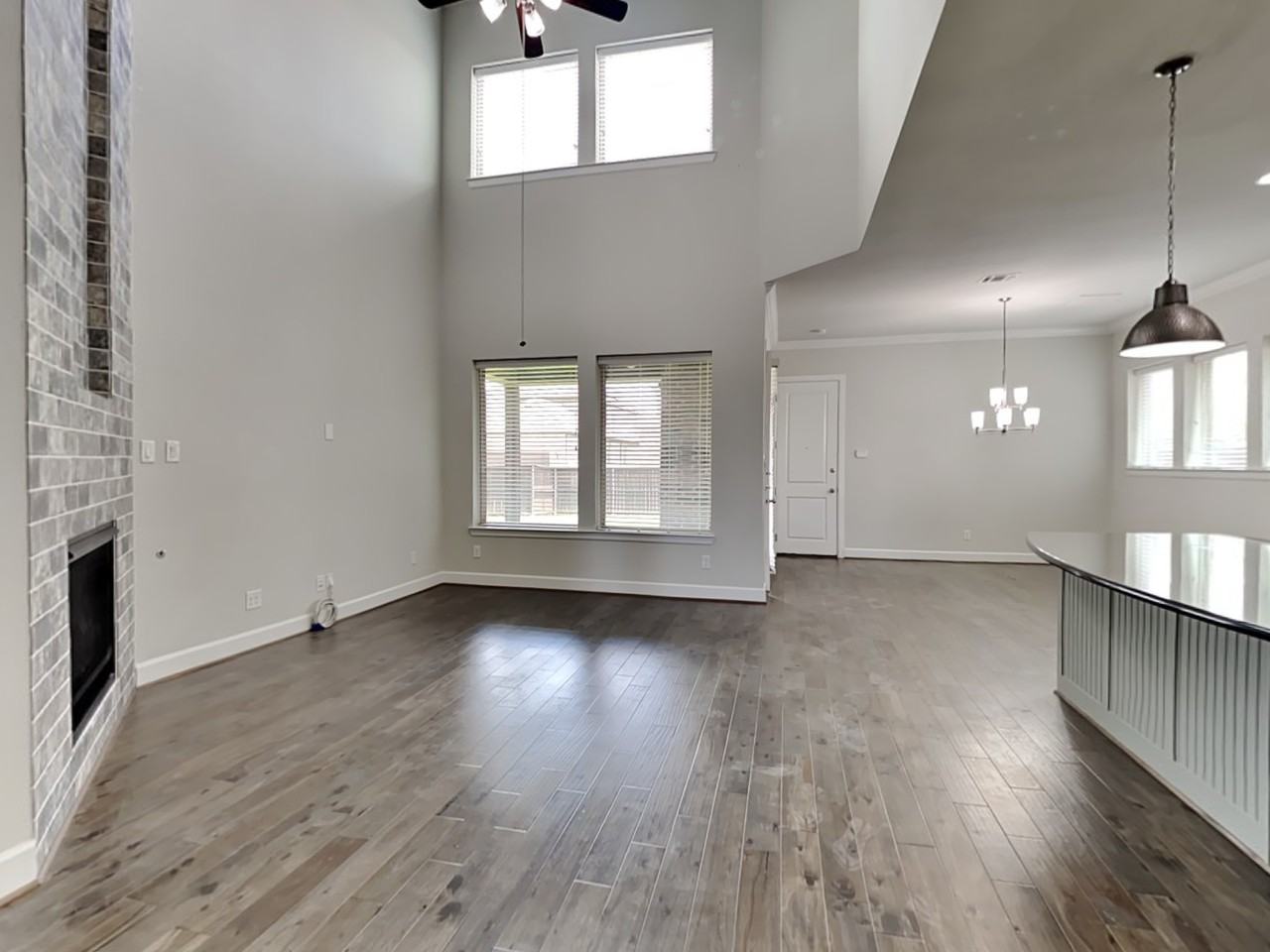 13660 Diamond Grove Ln - Photo 4 of 23