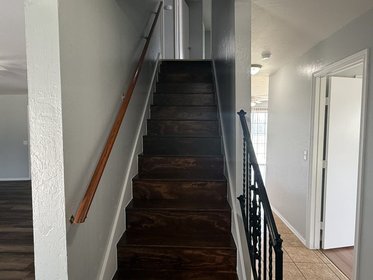 301 Nw 84th St - Photo 2 of 22