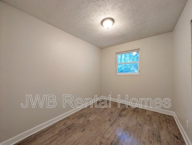 6622 Burpee Dr S - Photo 7 of 16