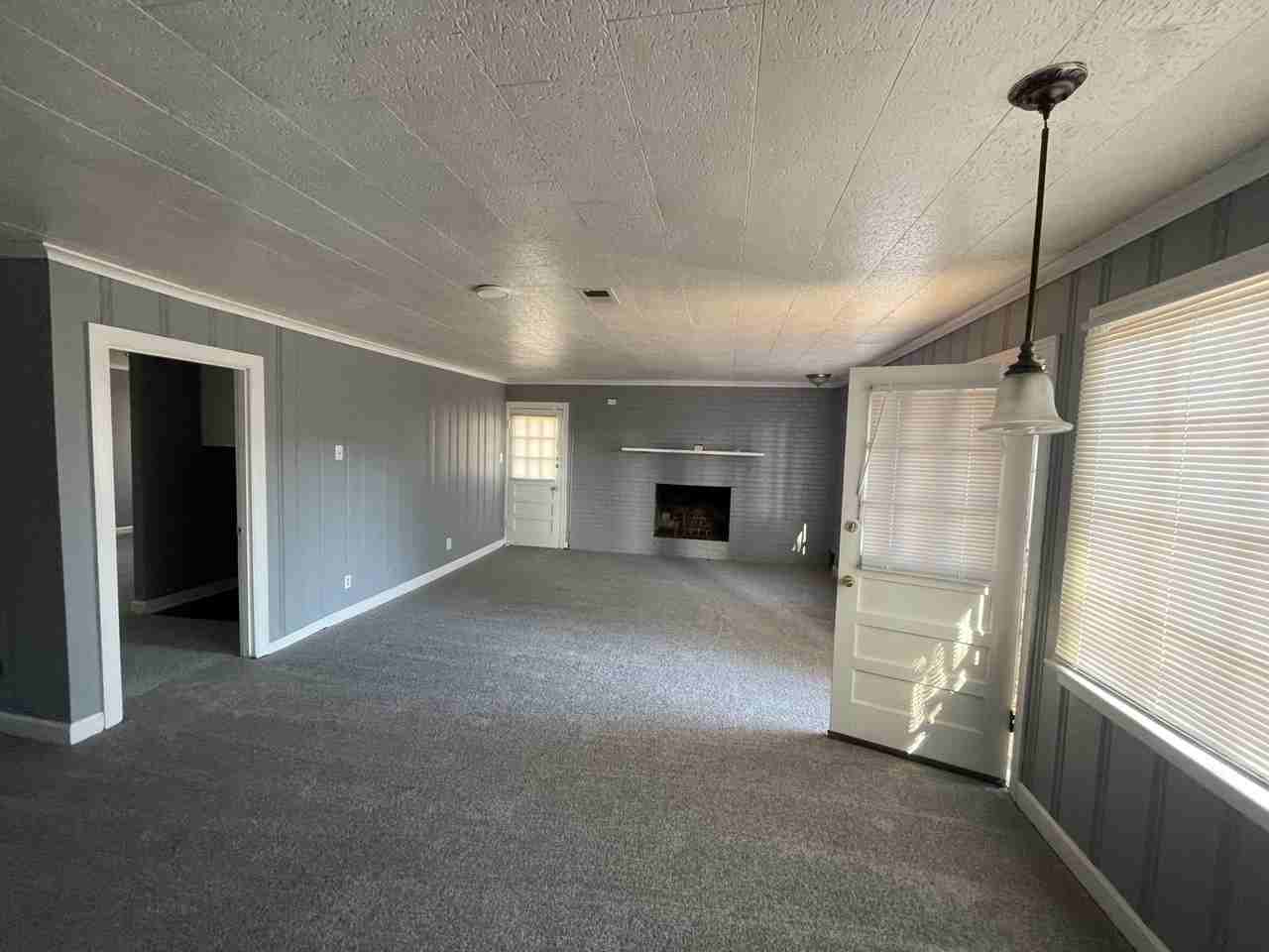 1114 Brownlee Rd - Photo 5 of 7