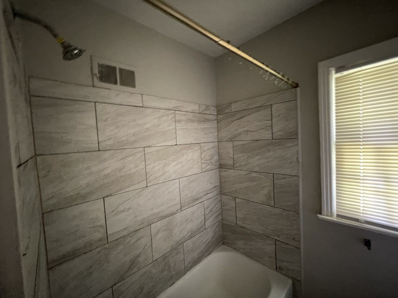 1717 Willow Wood Ave - Photo 2 of 2