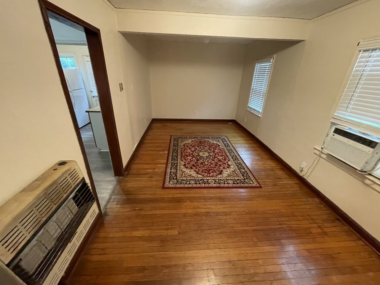 3676 Tutwiler Ave - Photo 3 of 7