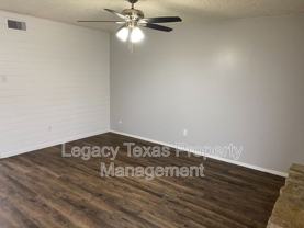 1604 Sun Valley Dr #B - Photo 1 of 1