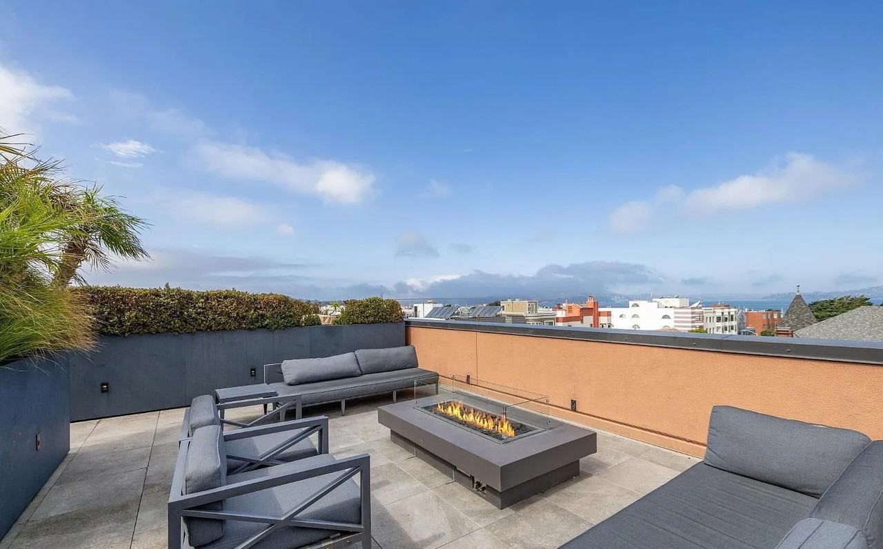 1598 Bay St #104 - Photo 7 of 19
