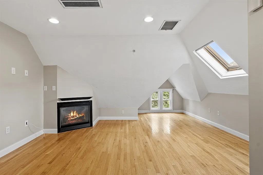 6 Oak St #3 - Photo 2 of 18