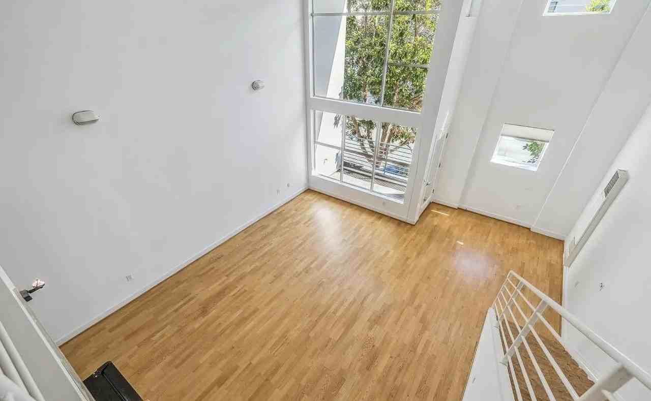 2130 Harrison St #2 - Photo 7 of 18