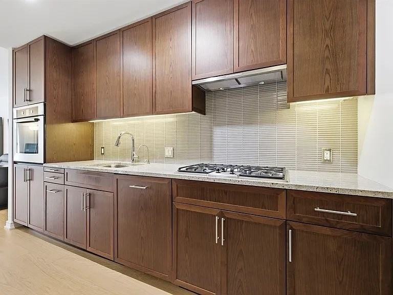 267 Old Colony Ave #313 - Photo 7 of 8