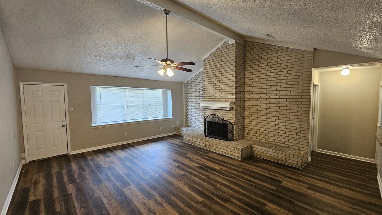 23915 Spring Fork Dr - Photo 5 of 22