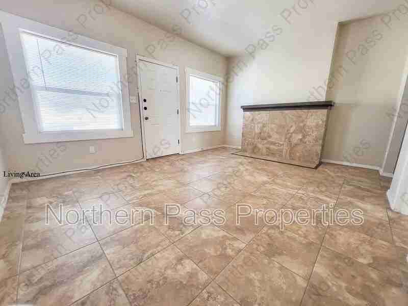 1100 Cedar St #4 - Photo 2 of 9