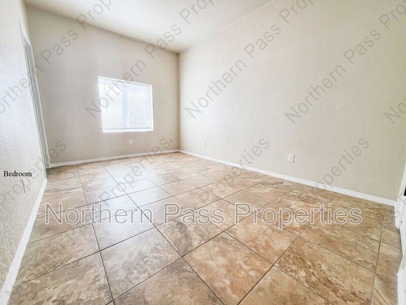 1100 Cedar St #4 - Photo 6 of 9