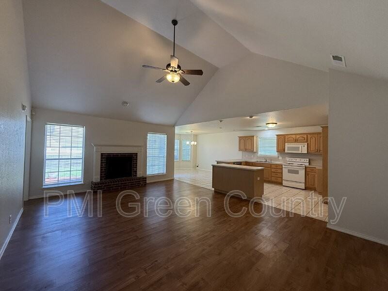 3101 N 1st St - Photo 6 of 14