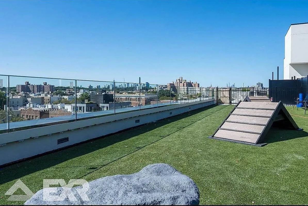 210 Clarkson Ave - Photo 4 of 16