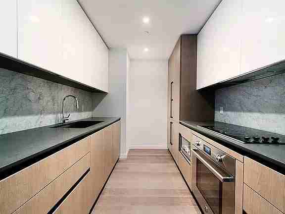 302 E 96th St - Photo 6 of 8