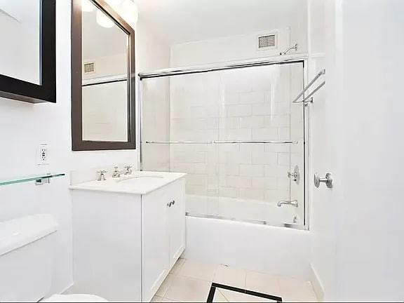 400 E 51st St #3K1L192 - Photo 5 of 6