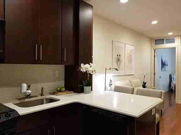 877 10th Ave - Photo 2 of 6