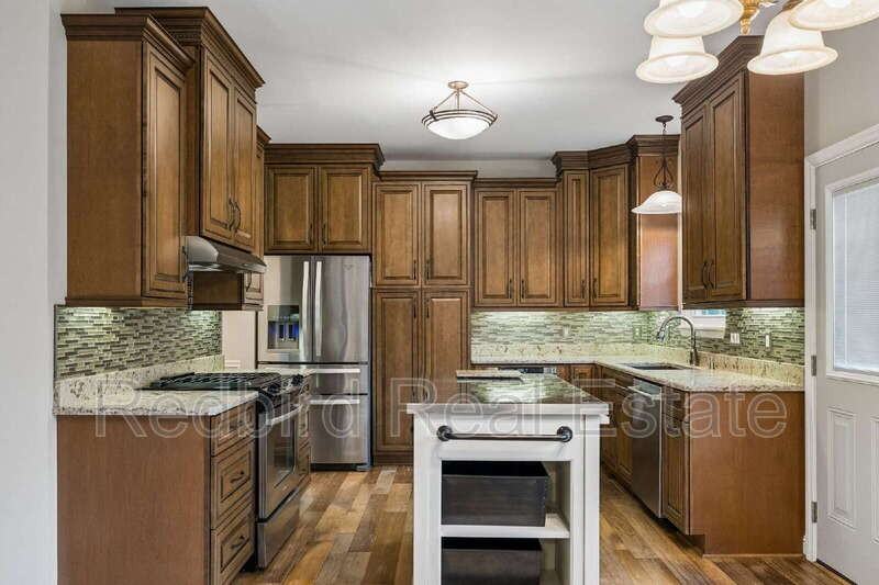 369 Dandridge Dr - Photo 5 of 29