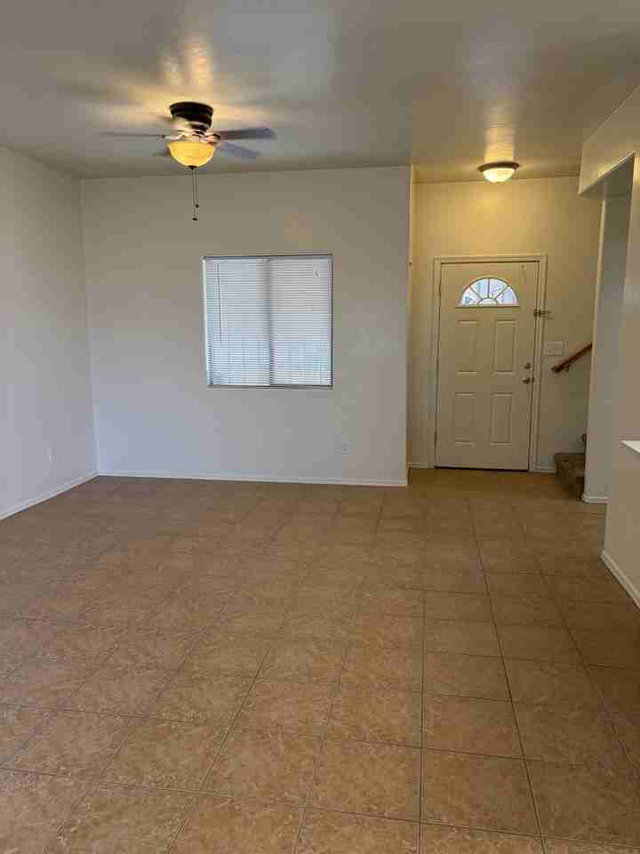 3045 N Estrella Ave - Photo 2 of 27