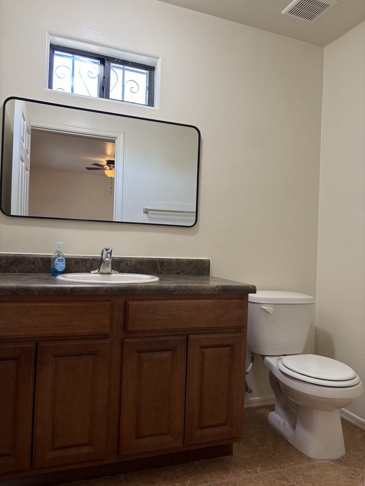 3045 N Estrella Ave - Photo 7 of 27