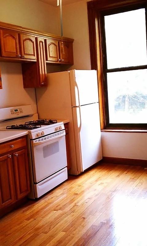 153 Garfield Pl - Photo 7 of 10