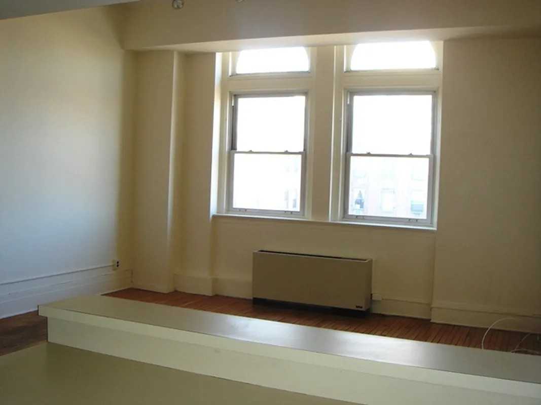 44 Cheever Pl - Photo 7 of 13
