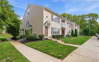 320 Surrey Ct - Photo 1 of 1