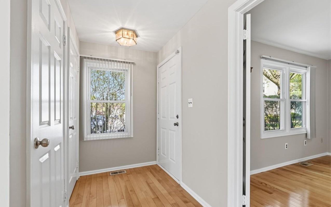 709 Society Hill Blvd - Photo 4 of 27