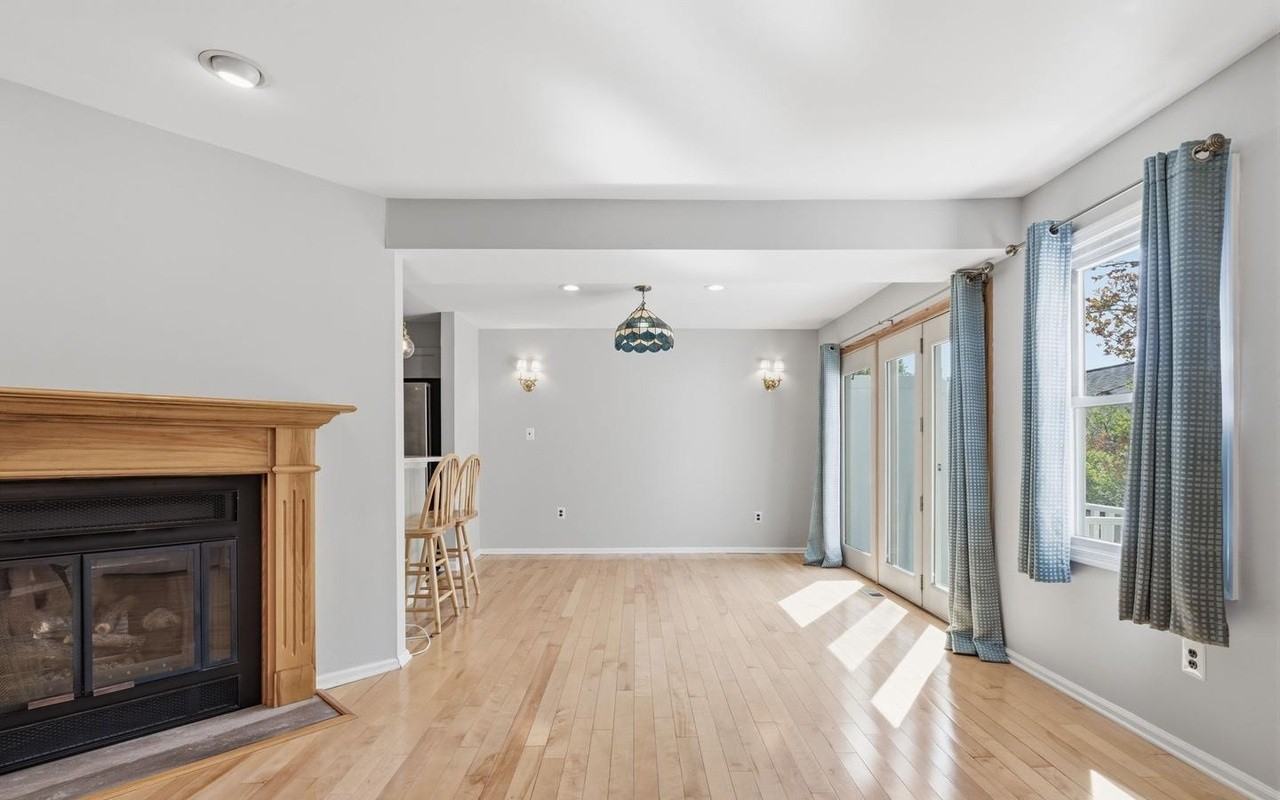709 Society Hill Blvd - Photo 5 of 27