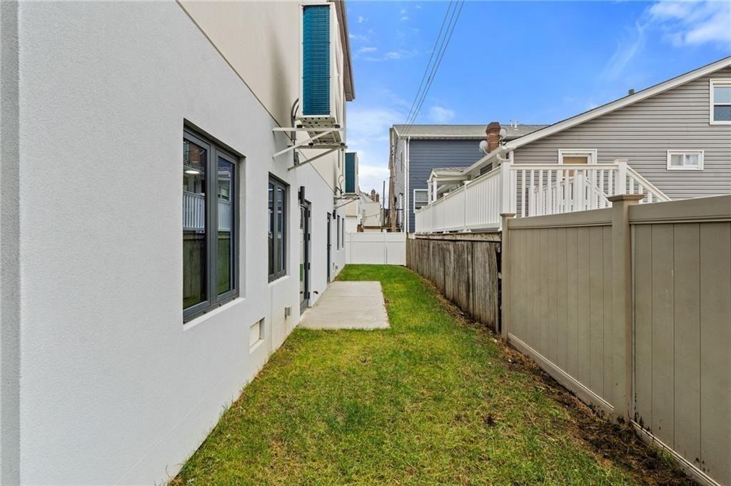 35 Keen Ct - Photo 3 of 24