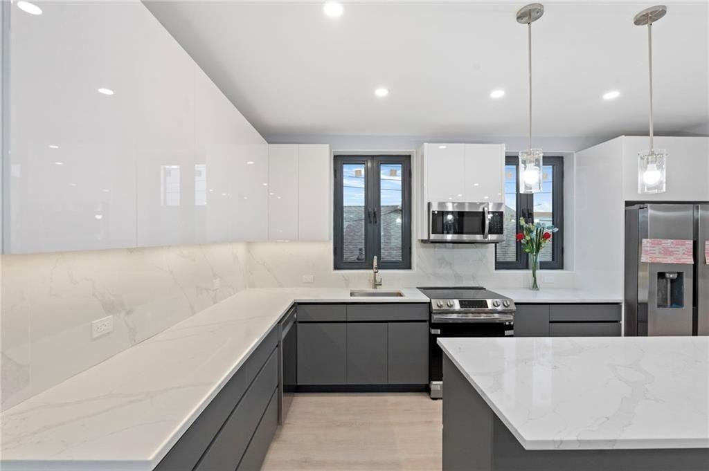 35 Keen Ct - Photo 7 of 24