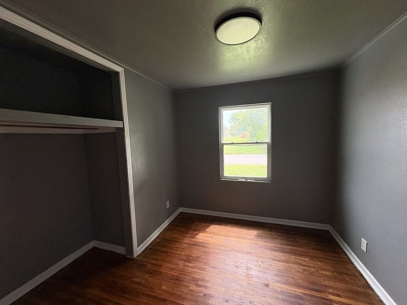 3514 N Hartford Ave - Photo 6 of 7