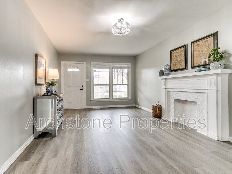 2617 Nw 37th St - Photo 7 of 50