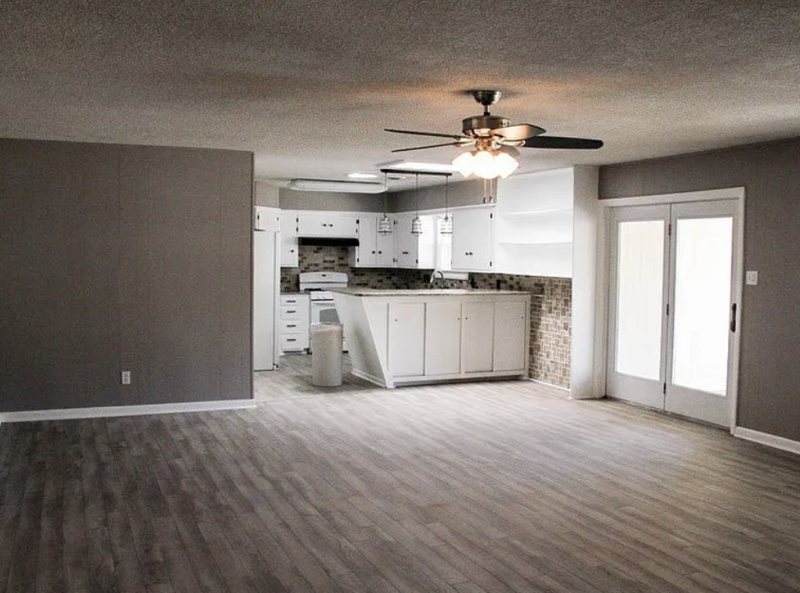 3708 48th St - Photo 3 of 20