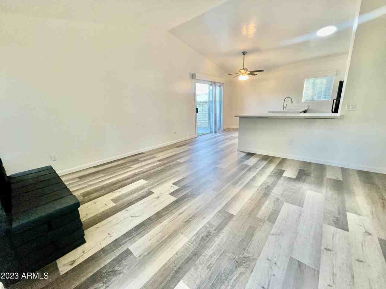 32 W Loma Vista Dr #102 - Photo 3 of 30