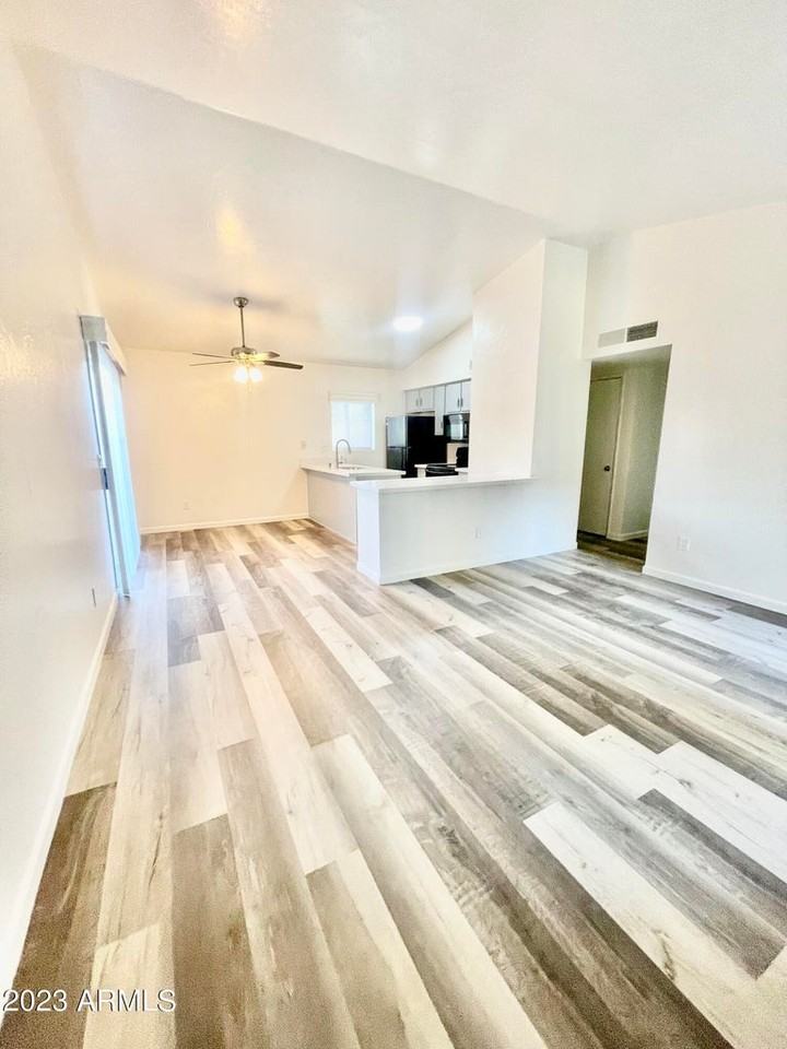 32 W Loma Vista Dr #102 - Photo 5 of 30