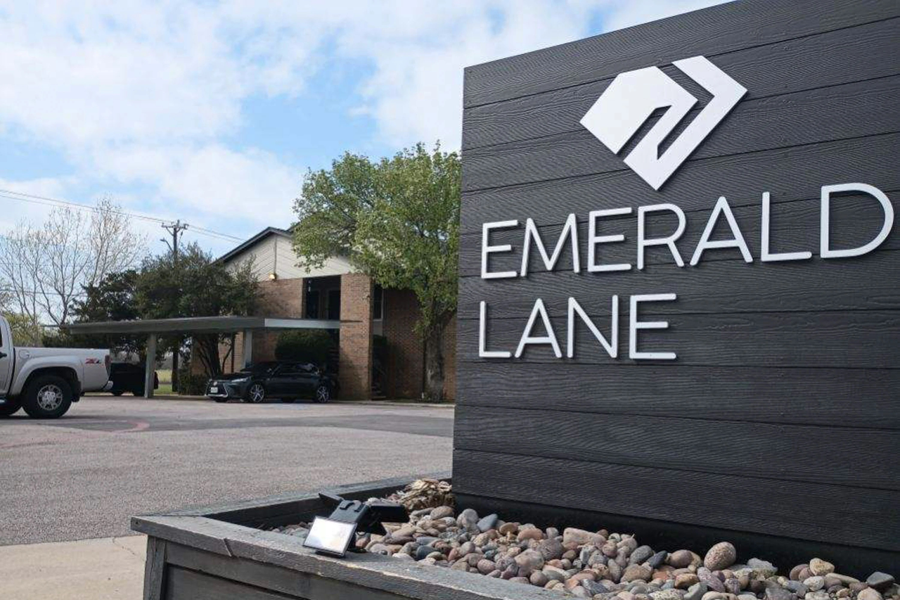 Emerald Lane - Photo 2 of 15