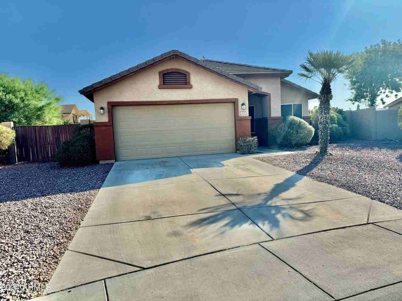7620 W Foothill Dr - Photo 3 of 5