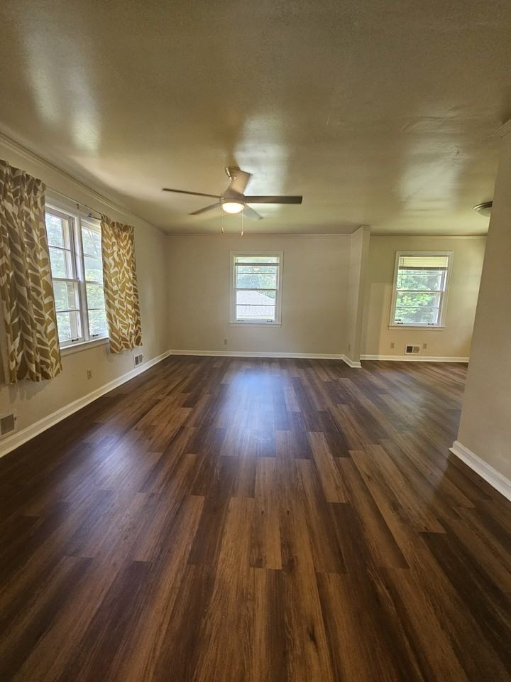 2679 Rollingwood Ln Se - Photo 7 of 17