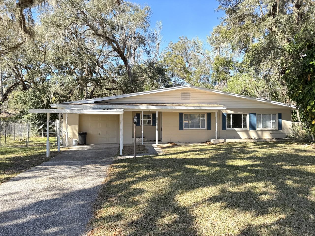 310 Longwood Dr - Photo 2 of 26