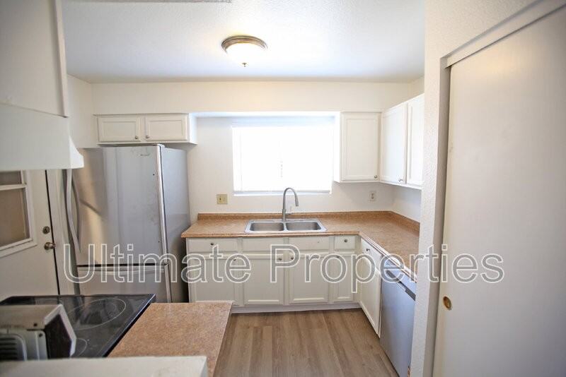 707 N 95th Dr - Photo 5 of 18