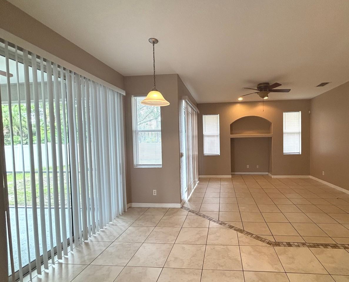 3074 Brampton Ter - Photo 3 of 22