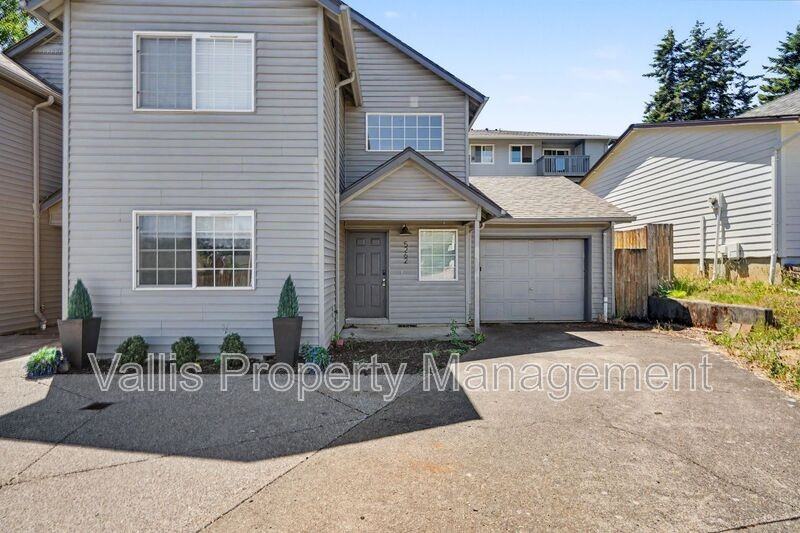5262 Springcrest Dr S - Photo 2 of 31