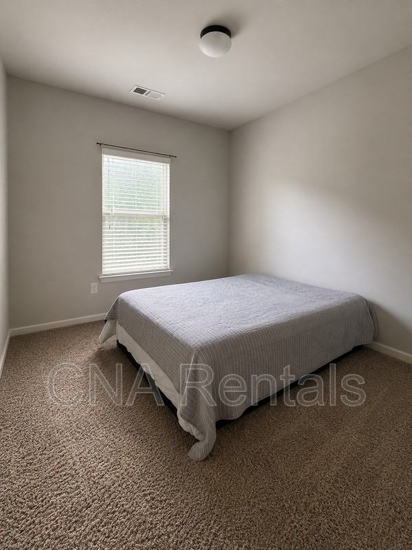 596 Oakside Pl - Photo 6 of 11