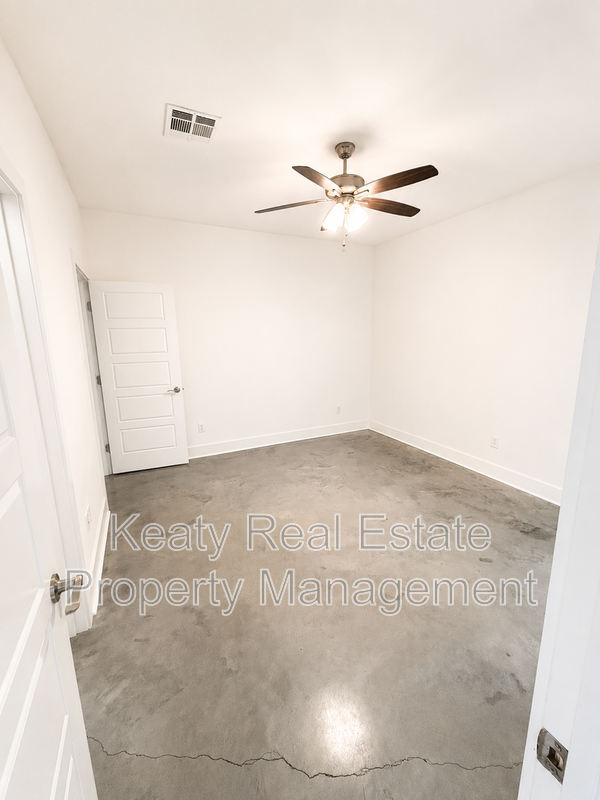 113 Highland Park Ln - Photo 2 of 11