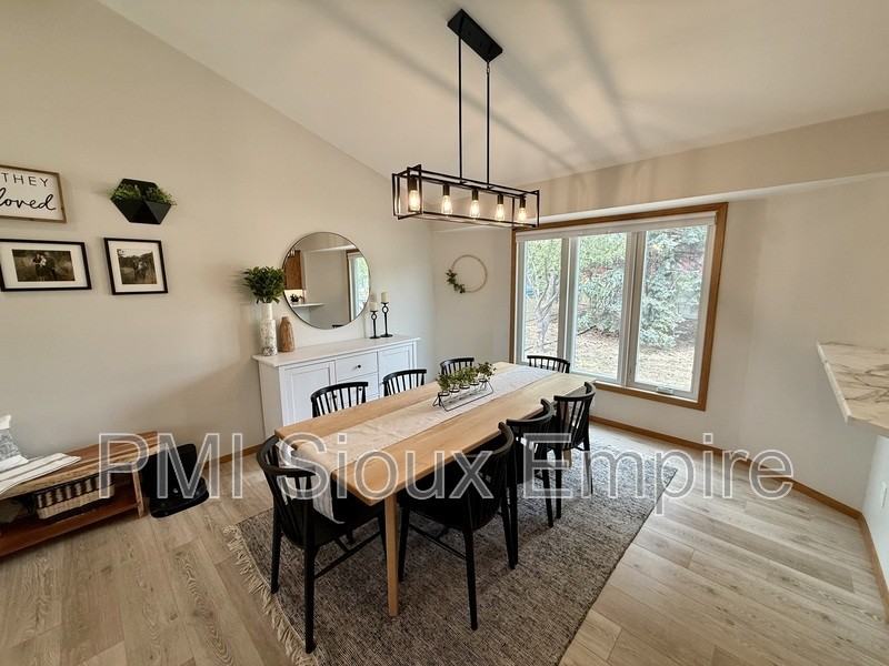 5900 W 28th St - Photo 5 of 15