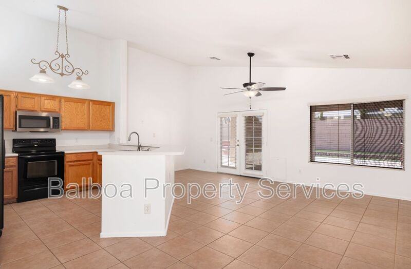 537 E Appaloosa Rd - Photo 4 of 18